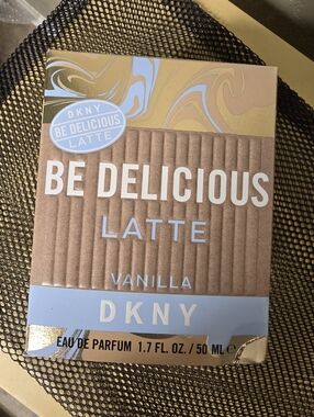 NIB! DKNY Be Delicious Latte Vanilla - Eau Du Parfum. 1.7 Fl. Oz.